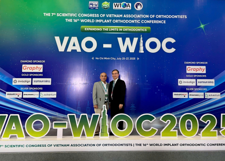 BS.CKI Lê Văn Minh cùng BS.CKI Trần Thế Thọ Tổng thư ký Hội nắn chỉnh răng Việt Nam, Chuyên gia chuyển ngữ